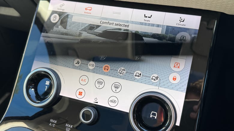 Land Rover Range Rover Velar 3.0 D300 R-Dynamic SE 5dr Auto Diesel Estate